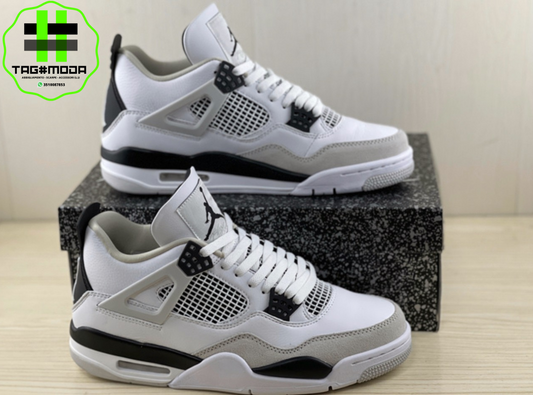 Air Jordan 4 - Military Black